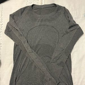 Lululemon women’s grey swiftly size 10